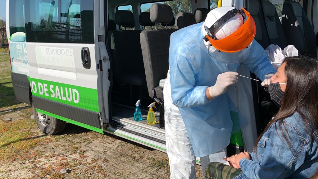 MUNICIPIO LLEVÓ TEST PCR, ORIENTACIÓN SOCIAL, Y TRÁMITE DE CLAVE ÚNICA