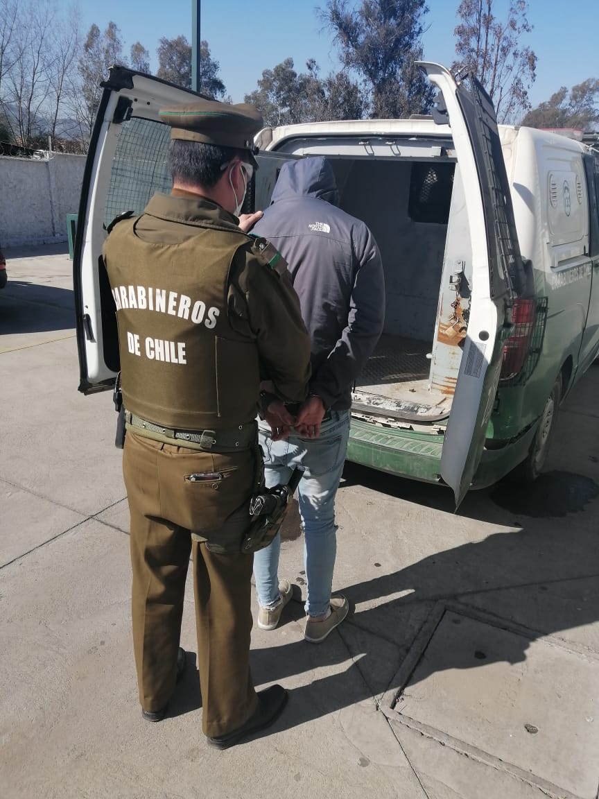 CARABINEROS DETUVO A 3 SUJETOS POR ROBO EN LUGAR HABITADO ...